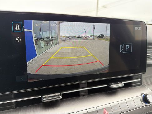 Used 2025 Hyundai Kona SEL AWD/4WD image 14