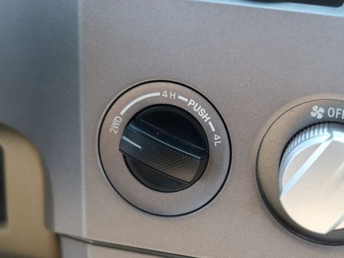 Used 2012 Toyota Tundra SR5 image 25