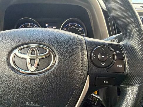 Used 2017 Toyota RAV4 LE FWD image 26