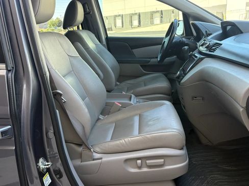 Used 2015 Honda Odyssey Touring image 10