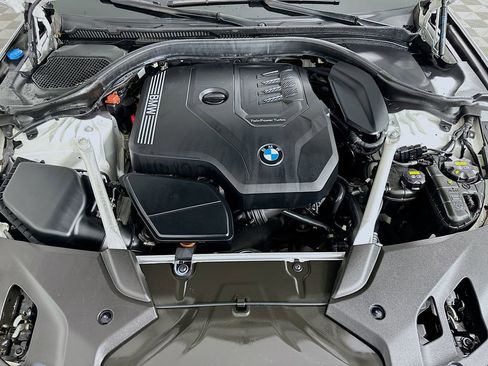 Used 2020 BMW 530i w/ Premium Package RWD image 31