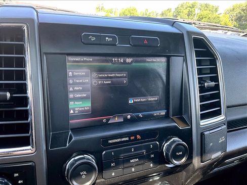 Used 2015 Ford F150 XLT w/ Equipment Group 302A Luxury AWD/4WD image 19