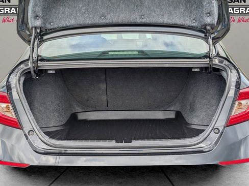 Used 2022 Honda Accord Sport image 10