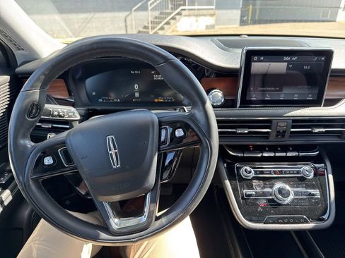 Used 2022 Lincoln Corsair Reserve w/ Equipment Group 201A image 11