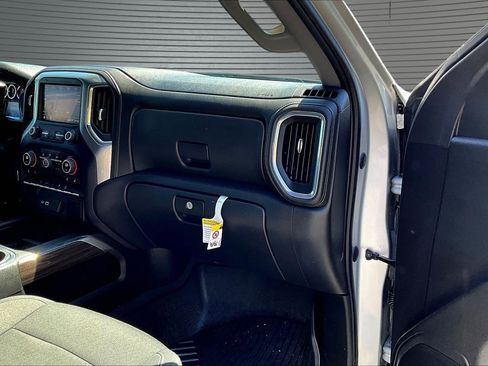 Used 2022 Chevrolet Silverado 1500 RST AWD/4WD image 18