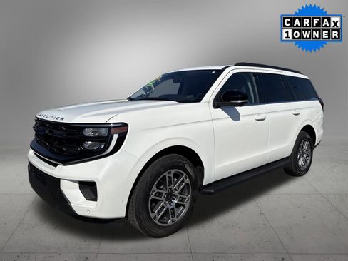 Used 2025 Ford Expedition Active image 1