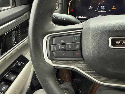 Used 2022 Jeep Wagoneer Series II image 27