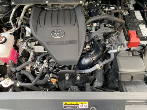 Used 2025 Toyota Highlander XSE AWD/4WD image 35