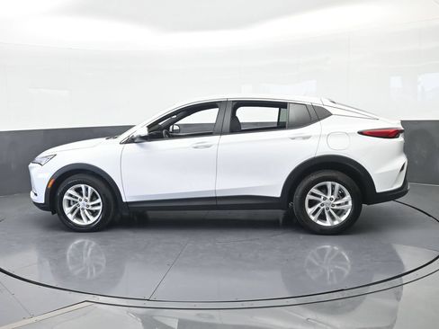 Used 2025 Buick Envista Preferred FWD image 3