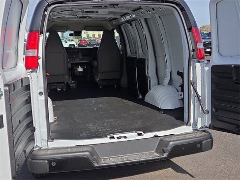 New 2025 Chevrolet Express 2500 w/ Driver Convenience Package image 8
