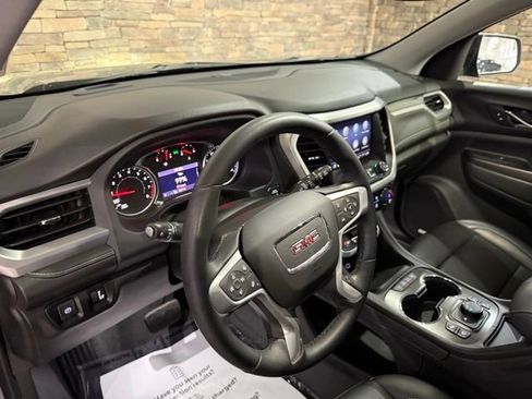 Used 2023 GMC Acadia SLT w/ Elevation Edition image 25