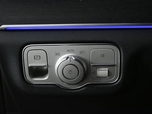 Certified 2026 Mercedes-Benz GLE 350 4MATIC image 9