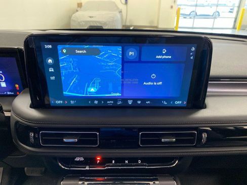 New 2025 Lincoln Aviator AWD w/ Equipment Group 101A image 23