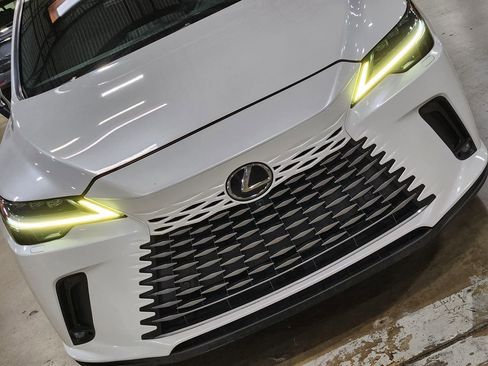 Used 2023 Lexus RX 350 FWD w/ Accessory Package (Z1) image 19