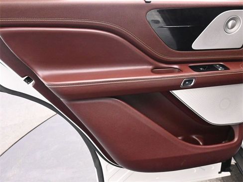 Used 2020 Lincoln Aviator Black Label w/ Dynamic Handling Package image 14