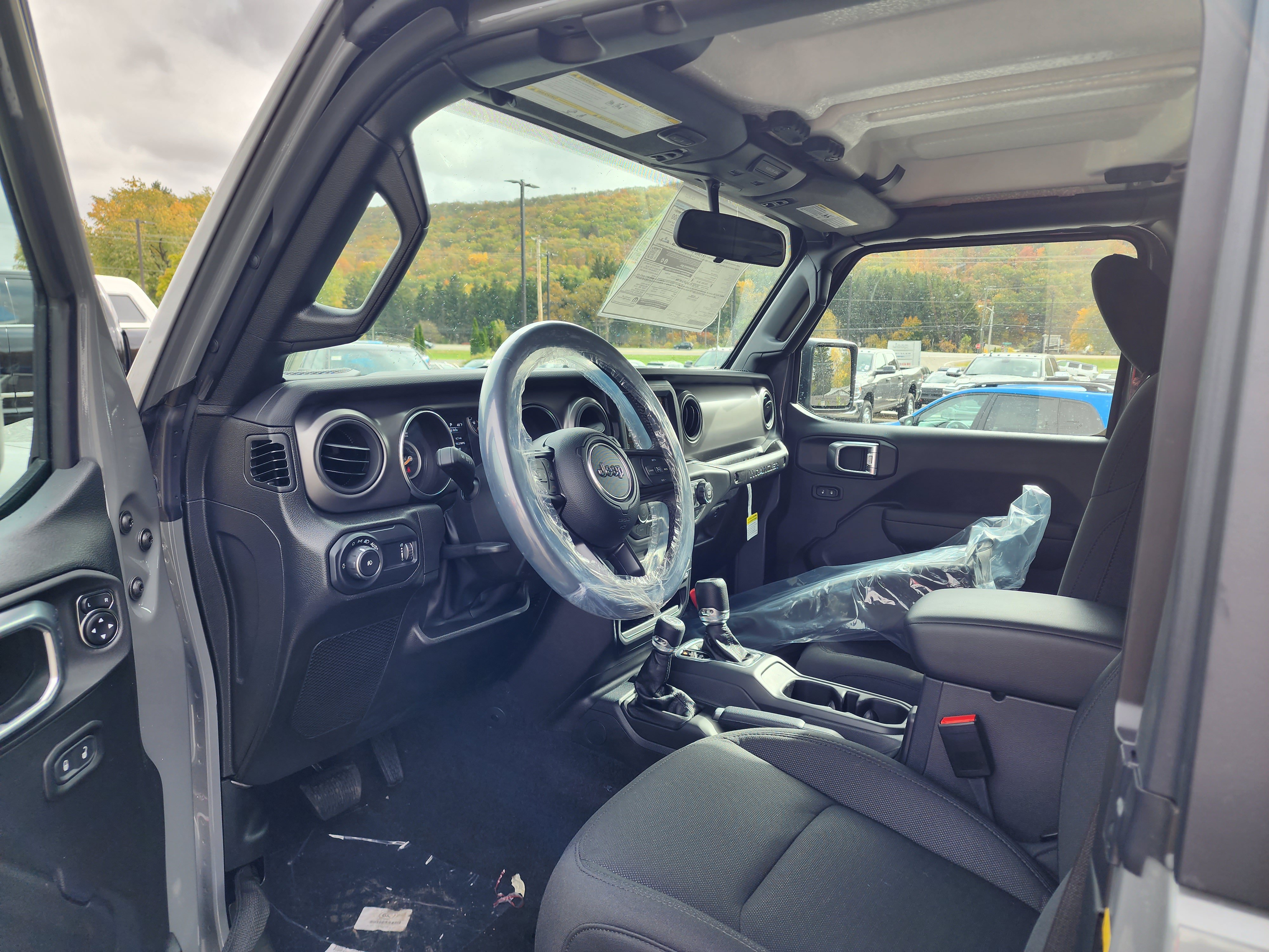 Used 2023 Jeep Wrangler Sport AWD/4WD image 16