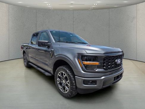 Used 2025 Ford F150 STX w/ Equipment Group 200A RWD image 7