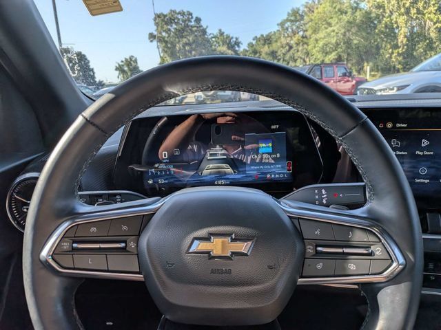 Used 2025 Chevrolet Equinox LT w/ Safety and Technology Package FWD image 18
