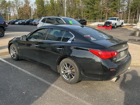Used 2017 INFINITI Q50 3.0t Premium w/ Driver Assistance Package image 6