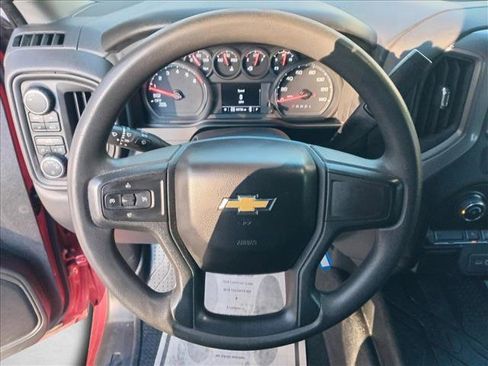 Used 2022 Chevrolet Silverado 1500 Custom image 16