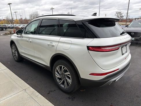 New 2026 Lincoln Corsair Premiere image 5