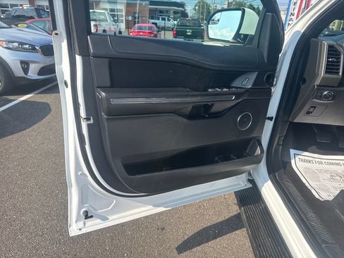 Used 2019 Ford Expedition Max XLT AWD/4WD image 10
