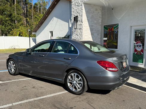 Used 2017 Mercedes-Benz C 300 C 300 Sedan image 10