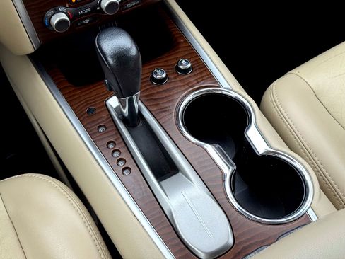 Used 2019 Nissan Pathfinder Platinum image 30