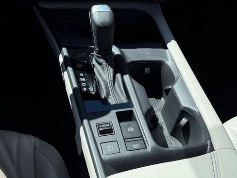 New 2026 Nissan Sentra SL FWD image 17