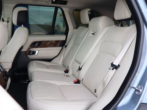 Used 2019 Land Rover Range Rover HSE image 9