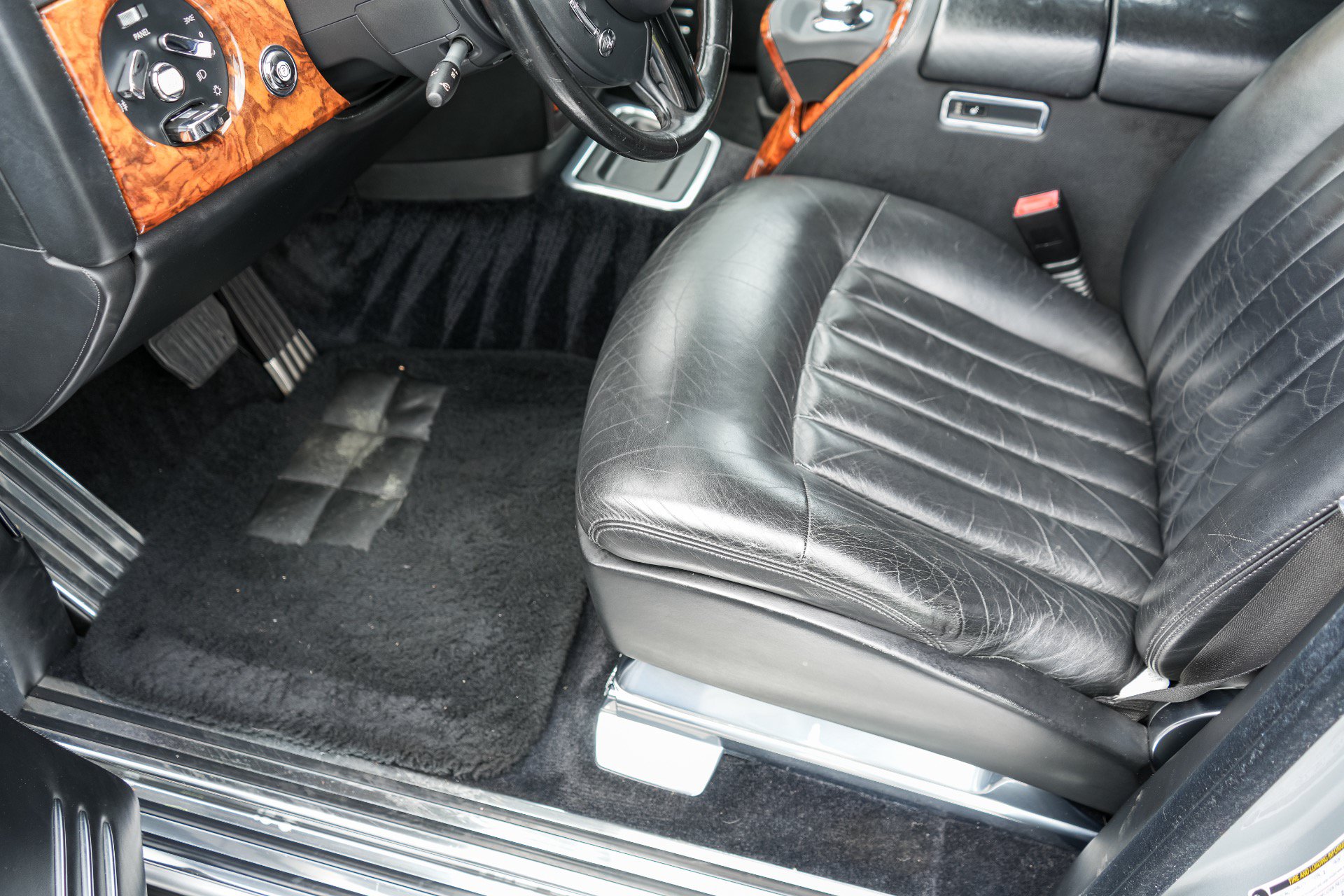 Used 2005 Rolls-Royce Phantom Sedan RWD image 11