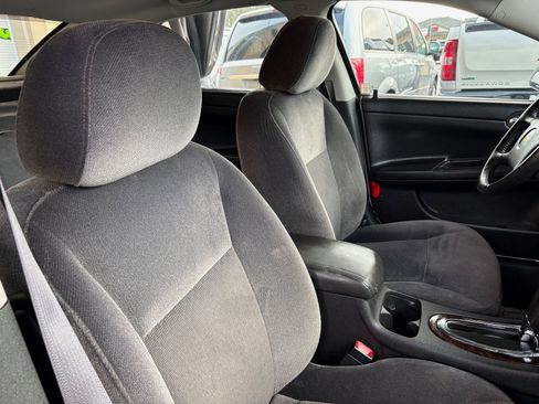 Used 2014 Chevrolet Impala LT w/ LT Sunroof Package image 26