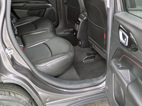 Used 2022 Jeep Compass Trailhawk AWD/4WD image 16
