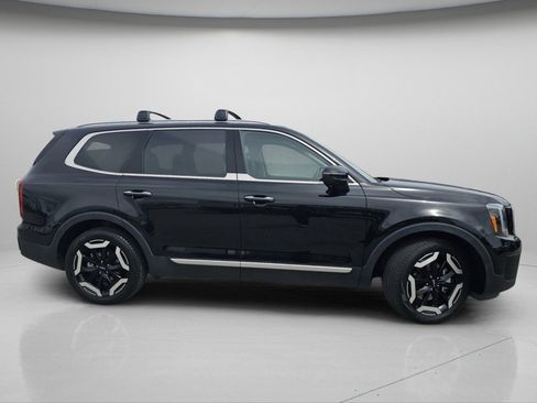 Used 2025 Kia Telluride S AWD/4WD image 26