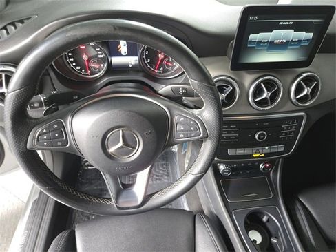 Used 2018 Mercedes-Benz CLA 250 CLA 250 image 13