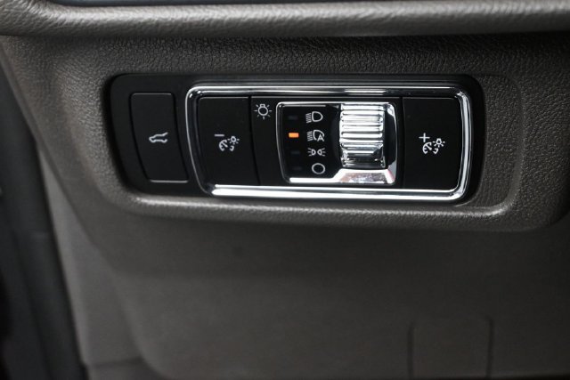 Certified 2023 Lincoln Corsair Reserve AWD/4WD image 17