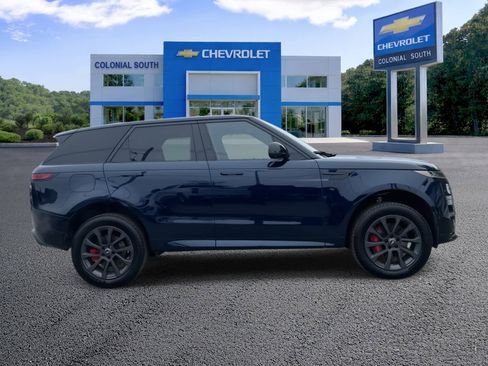 Used 2023 Land Rover Range Rover Sport SE Dynamic image 7