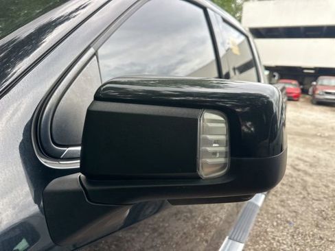 Used 2021 Chevrolet Silverado 1500 High Country RWD image 16