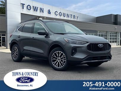 New 2025 Ford Escape SE w/ PHEV Premium Package