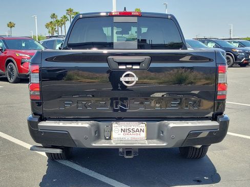 New 2026 Nissan Frontier SV w/ Tow Package RWD image 10