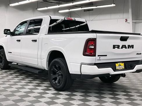 Used 2025 RAM 1500 Big Horn AWD/4WD image 2