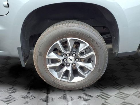 Certified 2024 Chevrolet Silverado 1500 RST w/ Convenience Package II AWD/4WD image 9