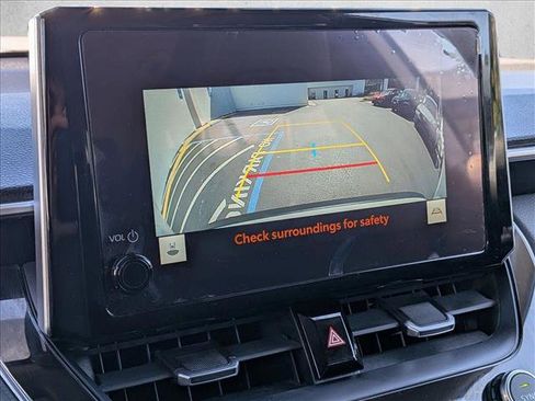 Used 2024 Toyota Corolla Cross XLE FWD image 14