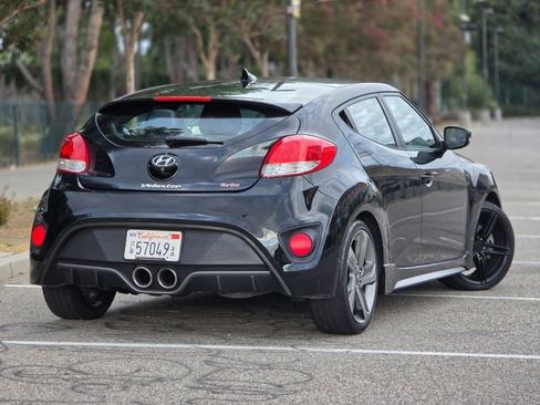 Used 2015 Hyundai Veloster Turbo FWD image 11