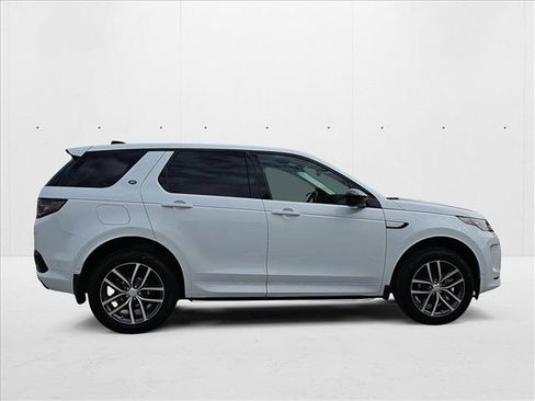 New 2025 Land Rover Discovery Sport S image 4