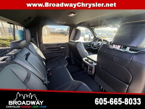 New 2026 RAM 2500 Laramie AWD/4WD image 11