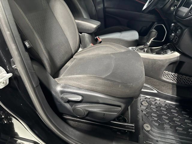 Used 2018 Jeep Compass Sport w/ Tech Group AWD/4WD image 47