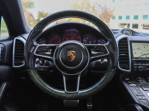 Used 2016 Porsche Cayenne GTS image 28