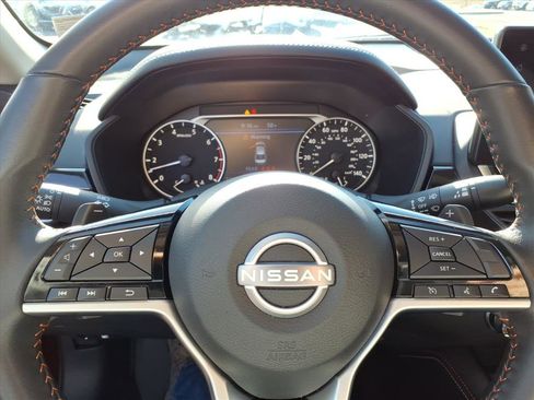 Used 2024 Nissan Altima 2.5 SR w/ SR Premium Package image 21