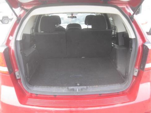 Used 2014 Dodge Journey SXT image 12